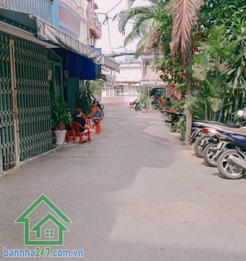 CHỈ 5,8 TỶ – HẺM THÔNG – TRƯỚC NHÀ HƠN 6M – KINH DOANH TỐT  Căn nhà vị trí đẹp – hẻm rộng hiếm – vừa ở vừa kinh doanh cực tiện! Diện tích: 4 × 9m – vuông vức
