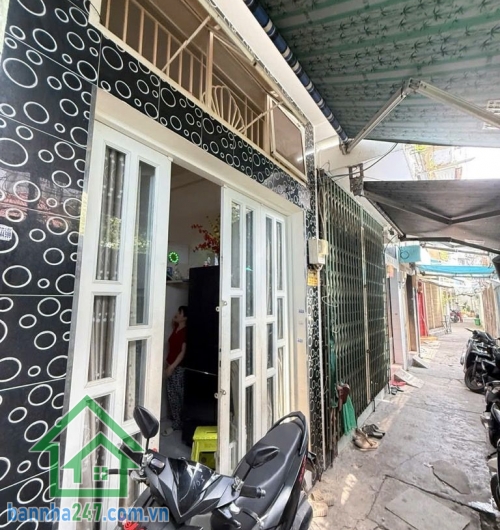 CHỈ 2,5 TỶ (TL) – NHÀ 2 TẦNG GẦN KÊNH TÂN HÓA - GẦN NHÀ THỜ PHÚ BÌNH – Ở NGAY  Gần nhà thờ Phú Bình – khu dân cư an ninh, tiện ích đầy đủ Diện tích: (2,9 x 6)