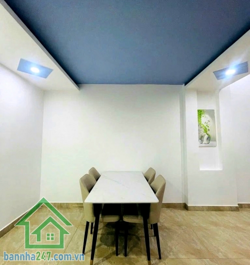 NHỈNH 8 TỶ - NHÀ 2 MẶT TIỀN – HẺM 8M – 86M² – 3 TẦNG - CHIA 2 CĂN - 4PN - 4WC - SẴN DÒNG T.IỀN 18TR/TH Căn nhà hiếm – vừa ở vừa có dòng tiền – vị trí vị trí cực đẹp giáp Tân Phú!