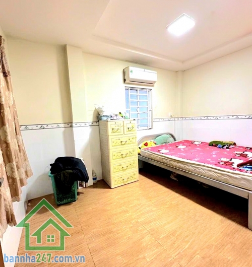 CHỈ 5,8 TỶ – NGANG KHỦNG 8M – HXH – NHÀ MỚI 3 TẦNG – SÁT MÃ LÒ - 4 PN – 3 WC 