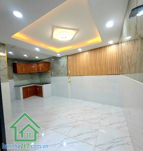 CHỈ 4,58 TỶ – KHU HIẾM NHÀ VƯỜN LÀI, QUẬN 10 – 3 TẦNG – NỞ HẬU - 2PN – 3WC Căn nhà trung tâm Quận 10 – nhỏ xinh nhưng “cực có giá trị”! Diện tích: 22m² (2.8 × 6) Nở Hậu 4,7m Mob 0933144037