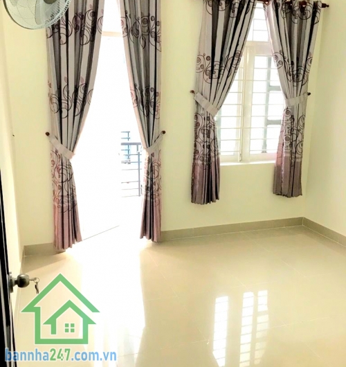 NHÀ 5 TẦNG ĐẸP – HẺM XE HƠI – VIEW THOÁNG – CHỈ 6.5 TỶ TL  Căn nhà dành cho khách thích không gian rộng, nhiều phòng, vừa ở vừa khai thác cực tốt! Diện tích: 3.5 × 13m – DTCN 42m² – vuông đẹp. Kết cấu: 5 tầng BTCT kiên cố (trệt + 2 lầu + sân thượng + mái)