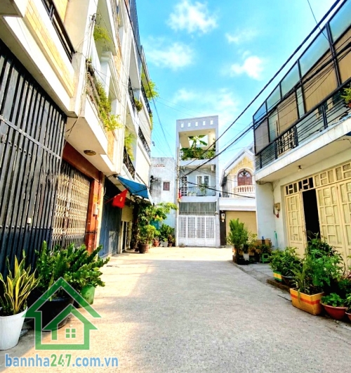 CHỈ 9,7 TỶ – HẺM XE TẢI – KẾ TÂN SƠN NHÌ – AEON TÂN PHÚ – NHÀ 5 TẦNG BTCT CỰC ĐẸP - DT: (4 x 18)M - 4 PN - 6 WC