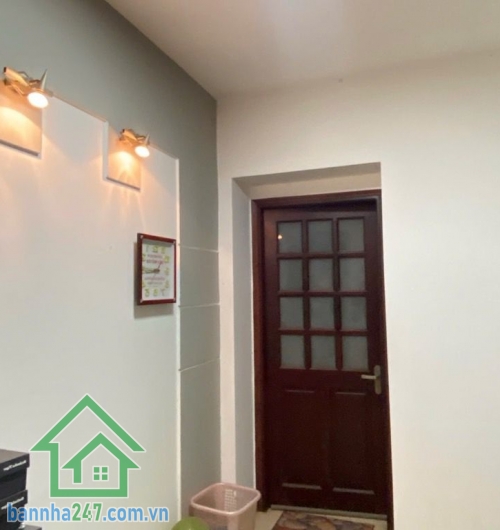 CHỈ 9,7 TỶ – HẺM XE TẢI – KẾ TÂN SƠN NHÌ – AEON TÂN PHÚ – NHÀ 5 TẦNG BTCT CỰC ĐẸP - DT: (4 x 18)M - 4 PN - 6 WC