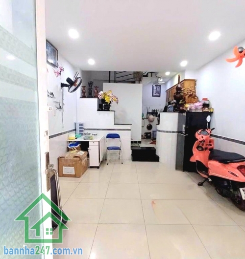 CHỈ 4.8 TỶ – SIÊU PHẨM 5 TẦNG BTCT – NGAY NGÃ TƯ BẢY HIỀN – HẺM THÔNG - 3 PN – 3WC Vị trí cực đẹp ngay khu Bảy Hiền – Đồng Đen – Bàu Cát Khu vực sầm uất, tiện ích bủa vây, di chuyển cực nhanh qua Tân Bình, Quận 10, Phú Nhuận 