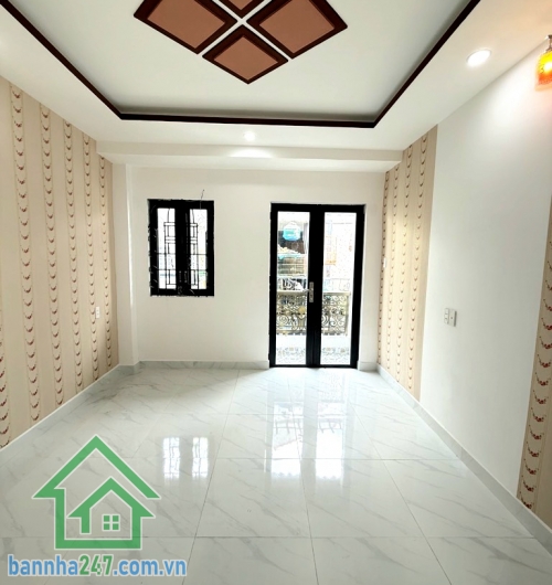 CHỈ 3,6 TỶ – HẺM 3M THÔNG – NGAY CHỢ GÒ VẤP – 3 TẦNG – DTSD 63M² - 2PN – 3WC * Diện tích: 21m² (DTSD: 63m²) * Kết cấu: 1 trệt 2 lầu, có ban công - 2PN – 3WC