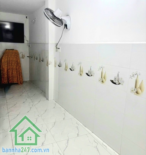 CHỈ 3,1 TỶ TL – NHÀ TÂN BÌNH GIÁ TỐT – DT: 22M² - 3 TẦNG – FULL NỘI THẤT – Ở NGAY Âu Cơ – gần Bệnh viện Tân Phú – Đại học Văn Hiến. Giáp Tân Phú – kết nối nhanh Quận 10, Quận 11, Quận 5