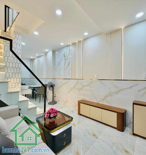 CHỈ 3,75 TỶ - NHÀ ĐẸP - QUANG TRUNG GÒ VẤP – H3G - 24M² – 2 TẦNG - 2PN 2WC * Diện tích: 24m² vuông vức * Kết cấu: 1 trệt 1 lầu * 2 PN– 2 WC