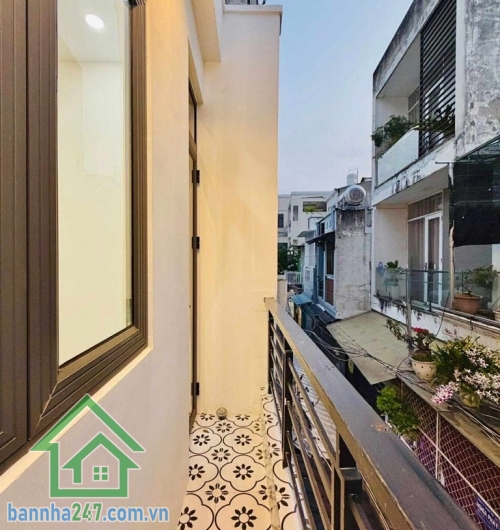 CHỈ 3,75 TỶ - NHÀ ĐẸP - QUANG TRUNG GÒ VẤP – H3G - 24M² – 2 TẦNG - 2PN 2WC * Diện tích: 24m² vuông vức * Kết cấu: 1 trệt 1 lầu * 2 PN– 2 WC