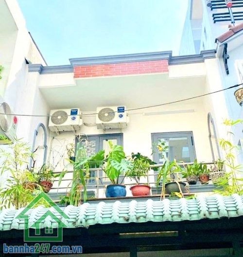 CHỈ 7,29 TỶ – HXH 5M - CÁCH MT LŨY BÁN BÍCH 150M – 76M² – SẴN DÒNG TIỀN 10TR/THÁNG Diện tích đẹp – hẻm xe hơi thông – đầu tư hay ở đều quá ổn! Diện tích: (3.95 x 20)