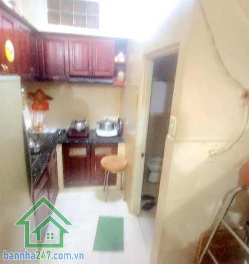 CHỈ 4,2 TỶ – NHÀ ĐẸP HÒA BÌNH, TÂN PHÚ – GẦN ĐẦM SEN - DT: 35,6m² (3,3 × 10,7) - 2PN – 2WC - Ở NGAY  Cơ hội sở hữu nhà thật – giá tốt – khu vực trung tâm, tiện tiện ích bủa vây! DT: 35,6m² (3,3 × 10,7m) – sổ vuông đẹp Kết cấu: 1 trệt 1 lầu – BTCT chắc chắ