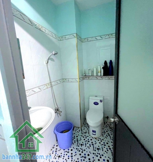 CHỈ 5 TỶ - HẺM XE HƠI - TRẦN THỊ TRỌNG - TÂN BÌNH Căn nhà gọn gàng, chắc chắn, phù hợp khách mua ở ngay hoặc khai thác cho thuê tại khu trung tâm. Diện tích: 39,4m²  Mob 0933144037