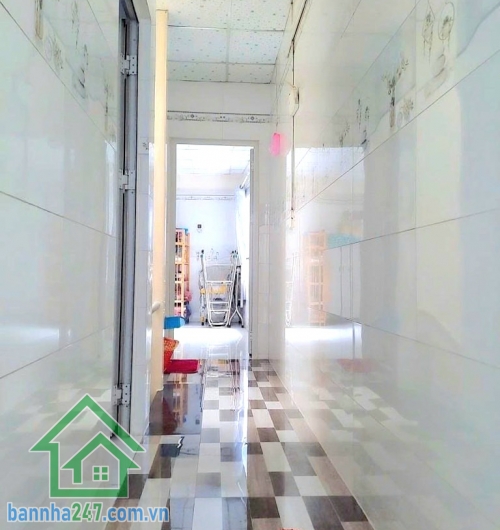 CHỈ 5.2 TỶ TL – PHÚ THỌ HÒA – SÁT HẺM Ô TÔ – NHÀ MỚI ĐẸP - 43m² (4.3 x 11)m - 2PN - 2WC Trung tâm Tân Phú Cách hẻm ô tô chỉ 10m, 30m ra mặt tiền đường 