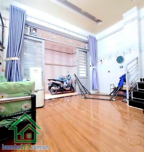 CHỈ 5.2 TỶ TL – PHÚ THỌ HÒA – SÁT HẺM Ô TÔ – NHÀ MỚI ĐẸP - 43m² (4.3 x 11)m - 2PN - 2WC Trung tâm Tân Phú Cách hẻm ô tô chỉ 10m, 30m ra mặt tiền đường 