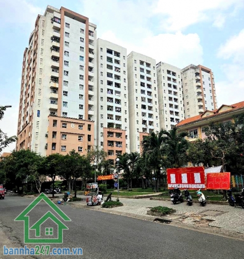 CHỈ 3,95 TỶ – CĂN HỘ CC BÀU CÁT 2 – TẦNG 11 THOÁNG MÁT – FULL NỘI THẤT – VÀO Ở NGAY  Chung cư Bàu Cát 2 – lô B – có thang máy Kế bên công viên, trường Lê Thị Hồng Gấm