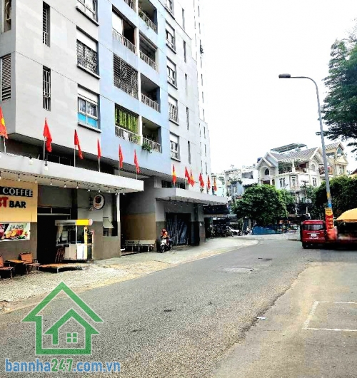 CHỈ 3,95 TỶ – CĂN HỘ CC BÀU CÁT 2 – TẦNG 11 THOÁNG MÁT – FULL NỘI THẤT – VÀO Ở NGAY  Chung cư Bàu Cát 2 – lô B – có thang máy Kế bên công viên, trường Lê Thị Hồng Gấm