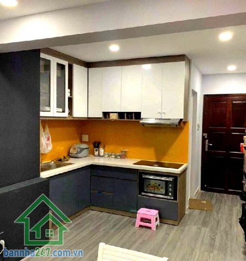 CHỈ 3,95 TỶ – CĂN HỘ BÀU CÁT 2 – TẦNG 11 – THANG MÁY – VIEW THOÁNG - 2PN - 3WC Thông tin căn hộ: • Diện tích: 60m² • Kết cấu: 2 phòng ngủ – 2 WC • Phòng khách, bếp, ban công thoáng mát • Nội thất đầy đủ – vào ở ngay