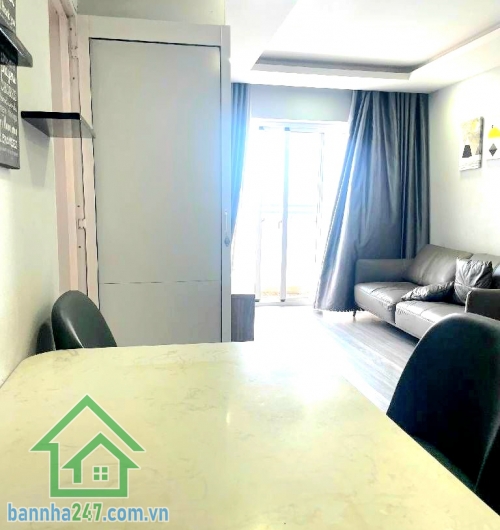 CHỈ 3,95 TỶ – CĂN HỘ BÀU CÁT 2 – TẦNG 11 – THANG MÁY – VIEW THOÁNG - 2PN - 3WC Thông tin căn hộ: • Diện tích: 60m² • Kết cấu: 2 phòng ngủ – 2 WC • Phòng khách, bếp, ban công thoáng mát • Nội thất đầy đủ – vào ở ngay