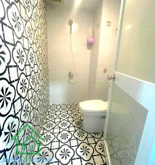 CHỈ 3,95 TỶ – CĂN HỘ CC BÀU CÁT 2 – TẦNG 11 THOÁNG MÁT – FULL NỘI THẤT – VÀO Ở NGAY  Chung cư Bàu Cát 2 – lô B – có thang máy Kế bên công viên, trường Lê Thị Hồng Gấm