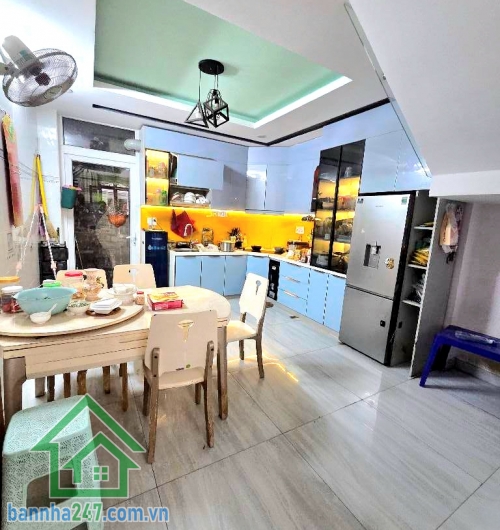 CHỈ 6,9 TỶ – GẦN MT HƯƠNG LỘ 2 – Ô TÔ VÀO NHÀ - HẺM 7M – 5 TẦNG BTCT – 5PN - 5WC