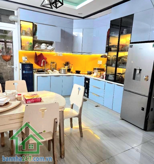 CHỈ 6,9 TỶ – GẦN MT HƯƠNG LỘ 2 – Ô TÔ VÀO NHÀ - HẺM 7M – 5 TẦNG BTCT – 5PN - 5WC