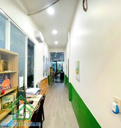 VỚI 44.5 TỶ - SIÊU PHẨM BIỆT THỰ LÔ GÓC (K300) VIP TÂN BÌNH - DT: 263/245 M² (10.5 x 25) 3 TẦNG - 7 PN, 5 WC Đẳng cấp – Riêng tư – Giá trị bền vững theo thời gian. Mob 0933144037