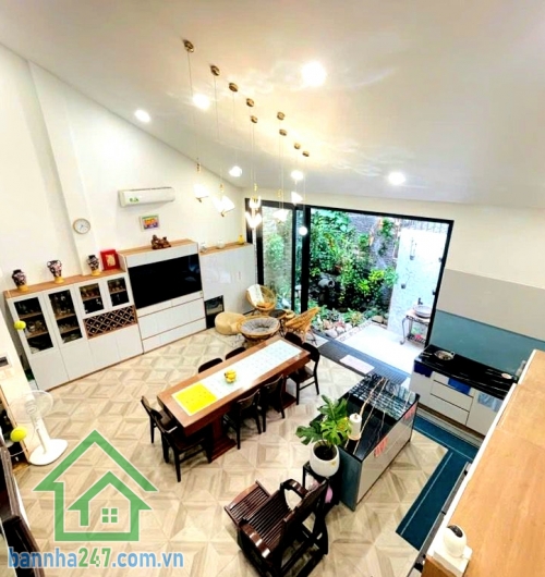 VỚI 44.5 TỶ - SIÊU PHẨM BIỆT THỰ LÔ GÓC (K300) VIP TÂN BÌNH - DT: 263/245 M² (10.5 x 25) 3 TẦNG - 7 PN, 5 WC Đẳng cấp – Riêng tư – Giá trị bền vững theo thời gian. Mob 0933144037