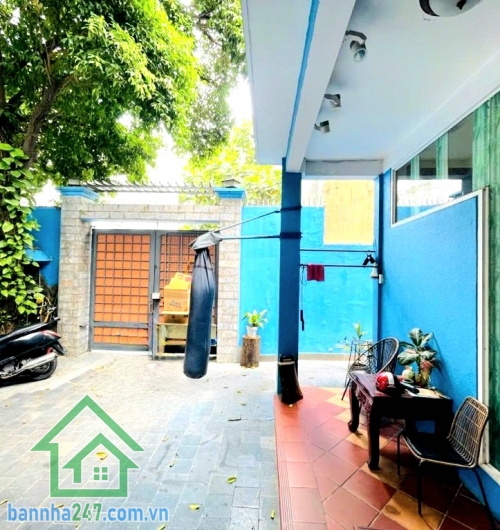 VỚI 44.5 TỶ - SIÊU PHẨM BIỆT THỰ LÔ GÓC (K300) VIP TÂN BÌNH - DT: 263/245 M² (10.5 x 25) 3 TẦNG - 7 PN, 5 WC Đẳng cấp – Riêng tư – Giá trị bền vững theo thời gian. Mob 0933144037