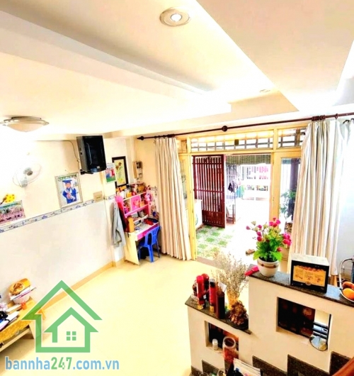 CHỈ 5,4 TỶ – SIÊU PHẨM MTKD NGAY NGUYỄN SƠN – Ở + KINH DOANH ĐỈNH - 39M² - NỞ HẬU  Trung tâm Tân Phú – vài bước ra mặt tiền Nguyễn Sơn – khu buôn bán sầm uất