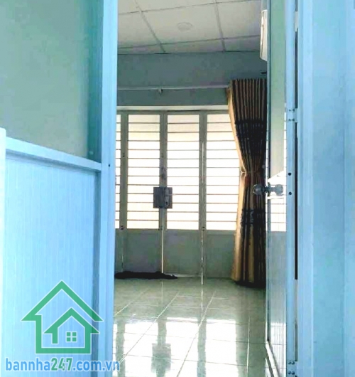 CHỈ 2,75 TỶ – CĂN GÓC HẺM KINH DOANH 8M NHƯ MẶT TIỀN – HÒA BÌNH, TÂN PHÚ  Vị trí cực sáng – hẻm lớn 8m đông đúc, kinh doanh nhộn nhịp cả ngày Diện tích: (2.9 x 5)m