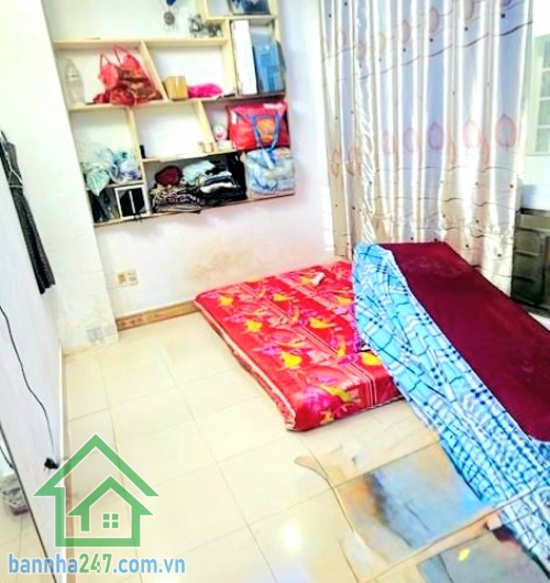 CHỈ 9,9 TỶ - CHDV NGAY NGUYỄN SÚY – TÂN PHÚ - (4.8 × 15.5)m – 5 TẦNG – 7 PHÒNG – DÒNG TIỀN 25TR/TH Căn nhà “máy in tiền” – sẵn hệ thống khai thác cho thuê, thu nhập ổn định mỗi tháng!. Diện tích: 4.8 × 15.5m – ngang lớn hiếm. Kết cấu: 5 tầng (trệt + lửng 