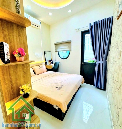 CHỈ 4,87 TỶ (TL) – CMT8, QUẬN 3 – 4 TẦNG – FULL NỘI THẤT XỊN - 2PN – 3WC Căn nhà nhỏ xinh giữa trung tâm – tiện ở, cực dễ cho thuê! Diện tích: 18m² (3 × 6m)  Mob 0933144037