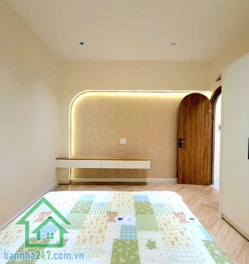 CHỈ 6,45 TỶ - PHẠM VĂN CHIÊU - GÒ VẤP -  NHÀ MỚI XÂY - FULL NỘI THẤT - DỌN VÀO Ở NGAY - DT: 52M² (4 x 13) 2 TẦNG - 2PN - 2WC (CÓ THỂ THÊM PN) Căn nhà thiết kế hiện đại, tối ưu công năng, phù hợp khách mua ở thực hoặc đầu tư giữ tài sản. Mob 0933144037