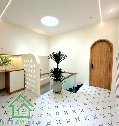 CHỈ 6,45 TỶ - PHẠM VĂN CHIÊU - GÒ VẤP -  NHÀ MỚI XÂY - FULL NỘI THẤT - DỌN VÀO Ở NGAY - DT: 52M² (4 x 13) 2 TẦNG - 2PN - 2WC (CÓ THỂ THÊM PN) Căn nhà thiết kế hiện đại, tối ưu công năng, phù hợp khách mua ở thực hoặc đầu tư giữ tài sản. Mob 0933144037