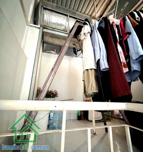 CHỈ 4,38 TỶ – 3 TẦNG – GẦN PHỐ ẨM THỰC HỒ THỊ KỶ – 3PN – 2WC - DÒNG TIỀN 120TR/NĂM Căn nhà nhỏ xinh – trung tâm Quận 10 – vừa ở vừa có thu nhập ổn định! 
