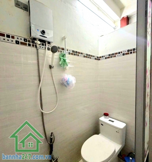 CHỈ 4,38 TỶ – 3 TẦNG – GẦN PHỐ ẨM THỰC HỒ THỊ KỶ – 3PN – 2WC - DÒNG TIỀN 120TR/NĂM Căn nhà nhỏ xinh – trung tâm Quận 10 – vừa ở vừa có thu nhập ổn định! 