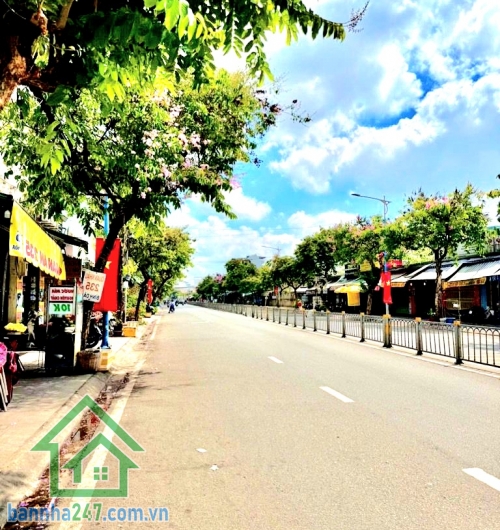 CHỈ 5,15 TỶ (TL) – GẦN MT KÊNH TÂN HÓA – NHÀ 4 TẦNG - DTSD: 82M² – 3PN KHÉP KÍN Thông tin căn nhà: • Diện tích: 33m² (4m x 8.5m) • Kết cấu: 1 trệt – 2 lầu – sân thượng - Mob 0933144037
