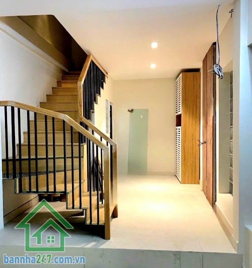 CHỈ 5,6 TỶ – CĂN GÓC HXH 6M – NHÀ 5 TẦNG – TRUNG TÂM QUẬN 6 - 2PN - 3WC  • Diện tích: 4m x 10m • Kết cấu: 1 trệt + 1 lửng + 2 lầu + sân thượng • Công năng: 2PN - 3WC