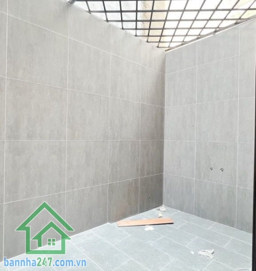 CHỈ 8,9 TỶ – SIÊU PHẨM 5 TẦNG CÓ THANG MÁY – GẦN TÔ HIỆU, ĐẦM SEN - HẺM 5M Ô TÔ NGỦ TRONG NHÀ – 66,4M² – 5PN 5WC Diện tích: 3.6/3.91 x 17.86m – 66,4m² Kết cấu: 1 trệt + 1 lửng + 3 lầu – đúc BTCT kiên cố. Công năng: 5PN – 5WC, 2 phòng khách, bếp, phòng thờ
