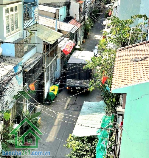 CHỈ 6 TỶ – HXH THÔNG THOẠI NGỌC HẦU – DT: (4 x 12)M3 TẦNG – 5PN – 4WC. DÒNG TIỀN 12TR/TH  Căn nhà “đa năng” – vừa ở đông người thoải mái, vừa khai thác cho thuê giữ tiền. Mob 0933144037