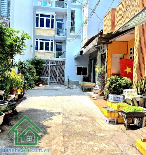 CHỈ 5,95 TỶ (TL) – HXH ĐÔ ĐỐC CHẤN – TÂN SƠN NHÌ – DT GẦN 70M² - 3 PN 2WC Căn nhà diện tích rộng – giá tốt – phù hợp gia đình cần không gian thoải mái! Mob 0933144037