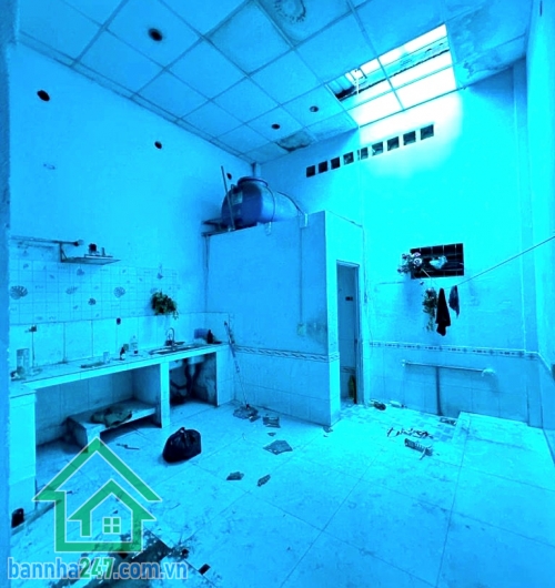 BÌNH TÂN – MÃ LÒ – KHU PHÂN LÔ – ĐƯỜNG NHỰA 8MCHỈ 6,45 TỶ – DT 67M² Diện tích: 67m² – ngang 4m vuông vức, không lỗi phong thủy Hiện trạng: 1 PN – 1 WC Phòng