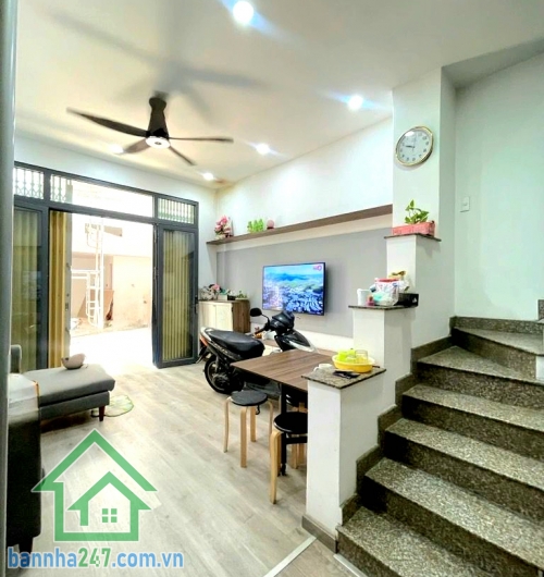 CHỈ 4,9 TỶ – 4 TẦNG – HXH ĐỖ CỬA – VƯỜN LÀI, TÂN PHÚ - (DTSD ~107m²) - 3PN – 3WC Nhà đẹp – full công năng – giá cực tốt trong khu! Diện tích: 4 × 7m – 28m²