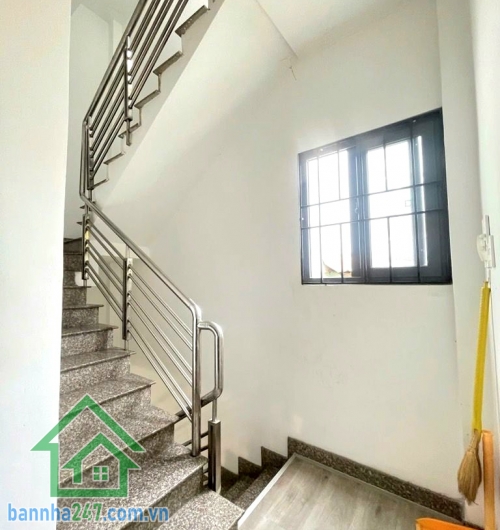 CHỈ 4,9 TỶ – 4 TẦNG – HXH ĐỖ CỬA – VƯỜN LÀI, TÂN PHÚ - (DTSD ~107m²) - 3PN – 3WC Nhà đẹp – full công năng – giá cực tốt trong khu! Diện tích: 4 × 7m – 28m²