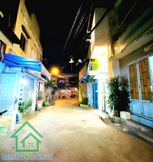 CHỈ 2,45 TỶ – NHÀ MỚI 3 TẦNG FULL NỘI THẤT – HẺM XE HƠI – TRUNG TÂM TÂN PHÚ - 2PN – 2WC Vị trí đẹp ngay khu Nhà Thờ Phú Hòa – Lê Ngã – P. Tân Phú Giáp Quận 11