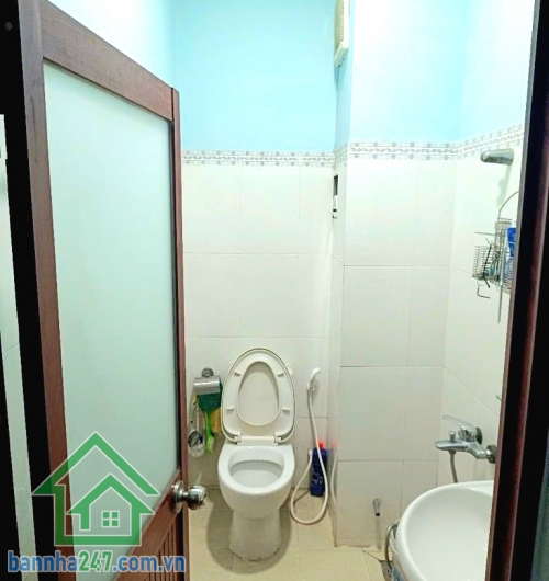 CHỈ 9,6 TỶ - MTKD ĐƯỜNG 12M CÓ LỀ – NGAY LŨY BÁN BÍCH – GIÁP BÀU CÁT - DT: 61M² - 3 TẦNG BTCT - 4PN – 3WC Đường lớn – kinh doanh đỉnh – ở hay đầu tư đều quá hợp.