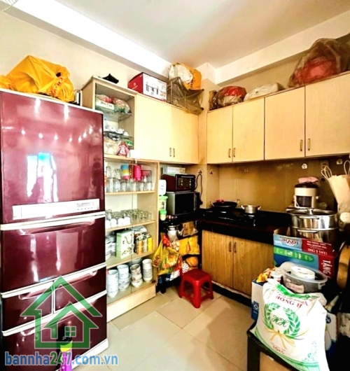 CHỈ 7,9 TỶ – SÁT MT PHAN VĂN TRỊ – 4 TẦNG – DT: 45M² (6x 7,5) - 5PN - 4WC Nhà rộng – vị trí đẹp – có dòng tiền sẵn! Diện tích: 45m² (6 × 7.5m) – sổ vuông vức