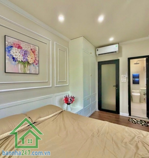 CHỈ 5,15 TỶ – PHẠM VĂN ĐỒNG, BÌNH THẠNH – LÔ GÓC 2 MẶT THOÁNG – 4 TẦNG - 3PN master – 4WC – PK – bếp Căn nhà “siêu phẩm” hiếm – 2 mặt tiền hẻm – full nội thất Mob 0933144037