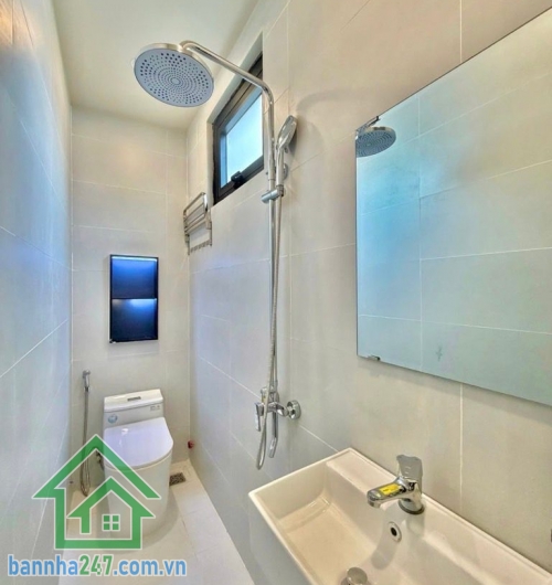 CHỈ 5,15 TỶ – PHẠM VĂN ĐỒNG, BÌNH THẠNH – LÔ GÓC 2 MẶT THOÁNG – 4 TẦNG - 3PN master – 4WC – PK – bếp Căn nhà “siêu phẩm” hiếm – 2 mặt tiền hẻm – full nội thất Mob 0933144037