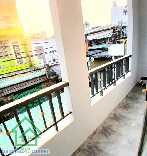 CHỈ 5,15 TỶ – MẶT TIỀN GÒ XOÀI – NHÀ MỚI Ở NGAY – KINH DOANH ĐỈNH • Diện tích: 4m x 12m – ~49m² • Kết cấu: 1 trệt – 1 lầu (đúc BTCT) • Công năng: 2 PN - 2 WC - Mob 0933144037